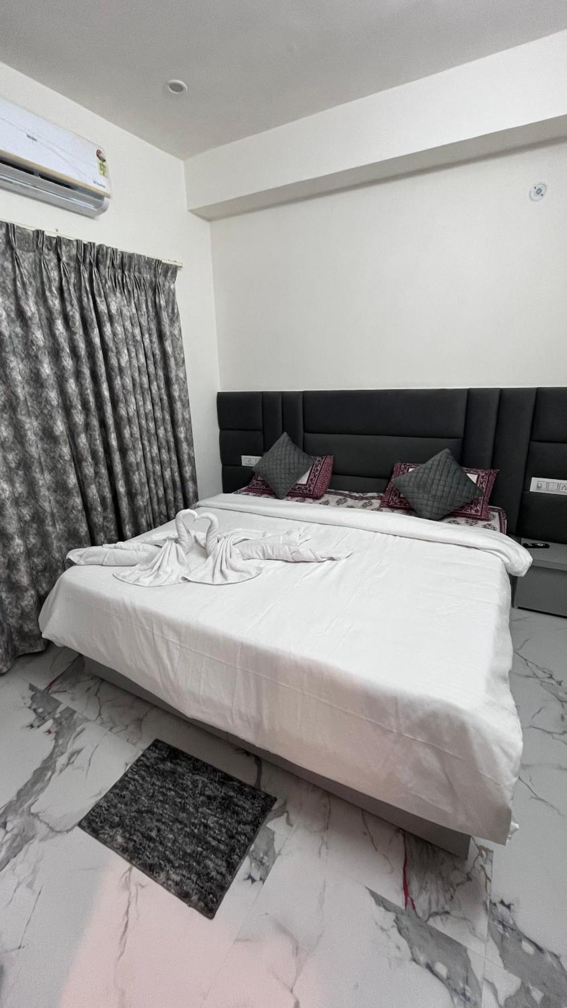 Last Minute Deal @ Hotel Sunset Orchha Zewnętrze zdjęcie